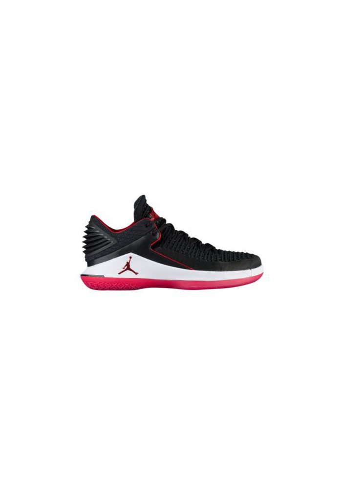 Basket Nike Air Jordan AJ XXXII Low Hommes A1256-001