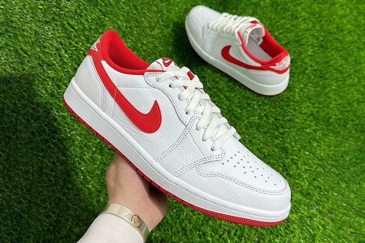 La 'University Red' Air Jordan 1 Low pour octobre 